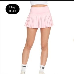 NWOT Gold Hinge tennis skirt Medium